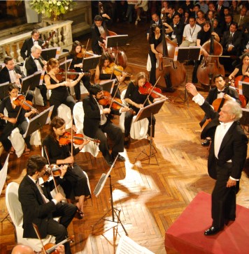 Selección del contratista y Abbie Conan