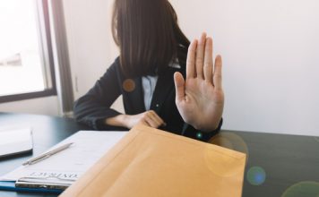 Contratación, subvenciones, responsabilidades: administración defensiva