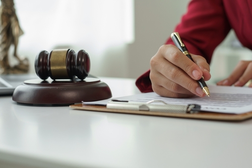 legitimación colectiva para recurrir adjudicaciones