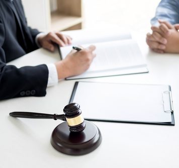 La asesoría jurídica en los municipios de gran población: funciones, límites y titularidad.
